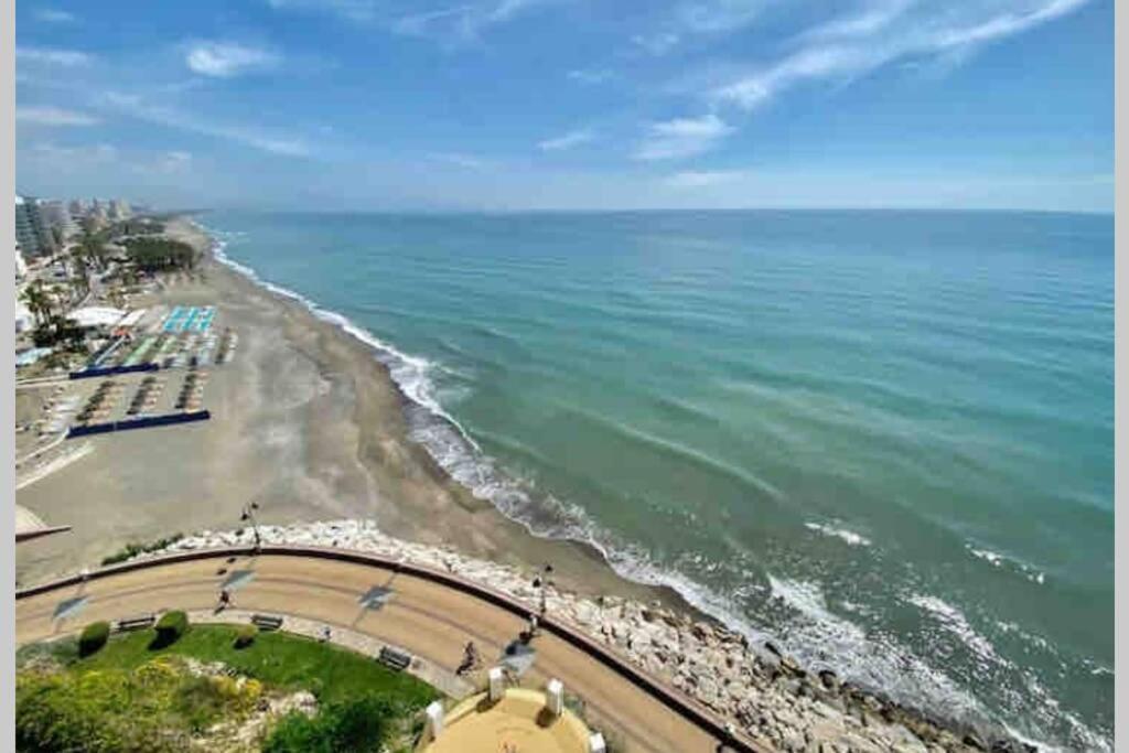 Amazing Frontline Sea Views Studio Apartment Castillo Del Vigia Торремолінос Екстер'єр фото
