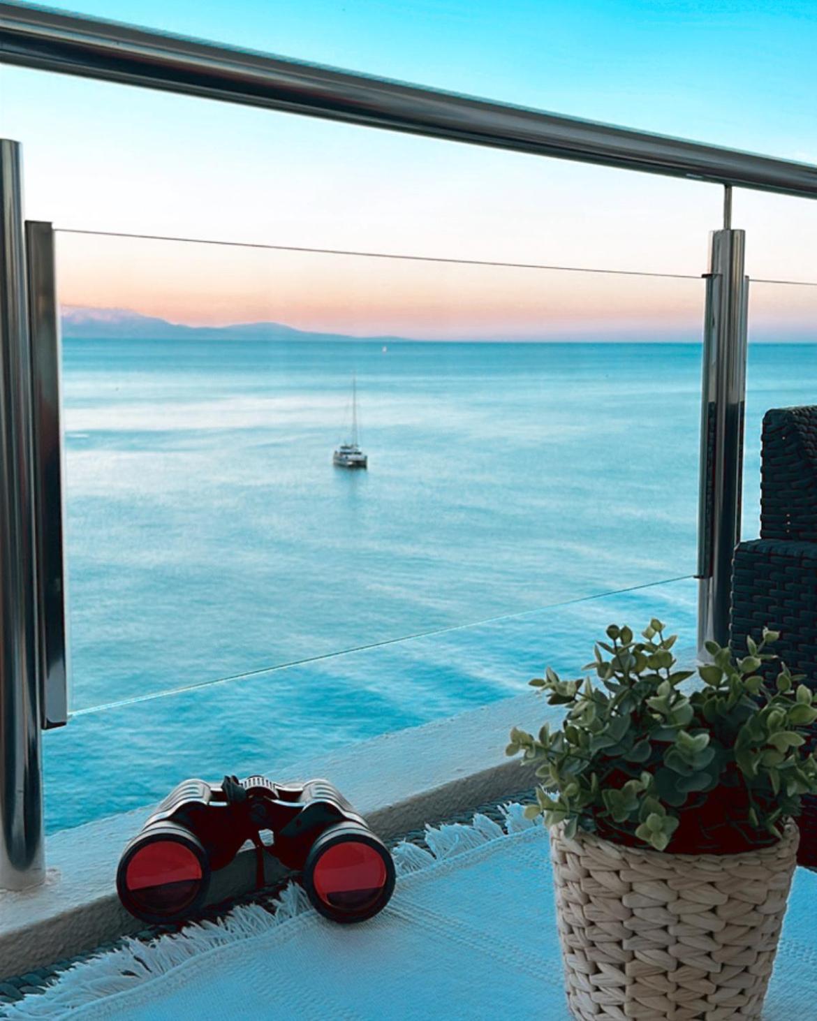 Amazing Frontline Sea Views Studio Apartment Castillo Del Vigia Торремолінос Екстер'єр фото