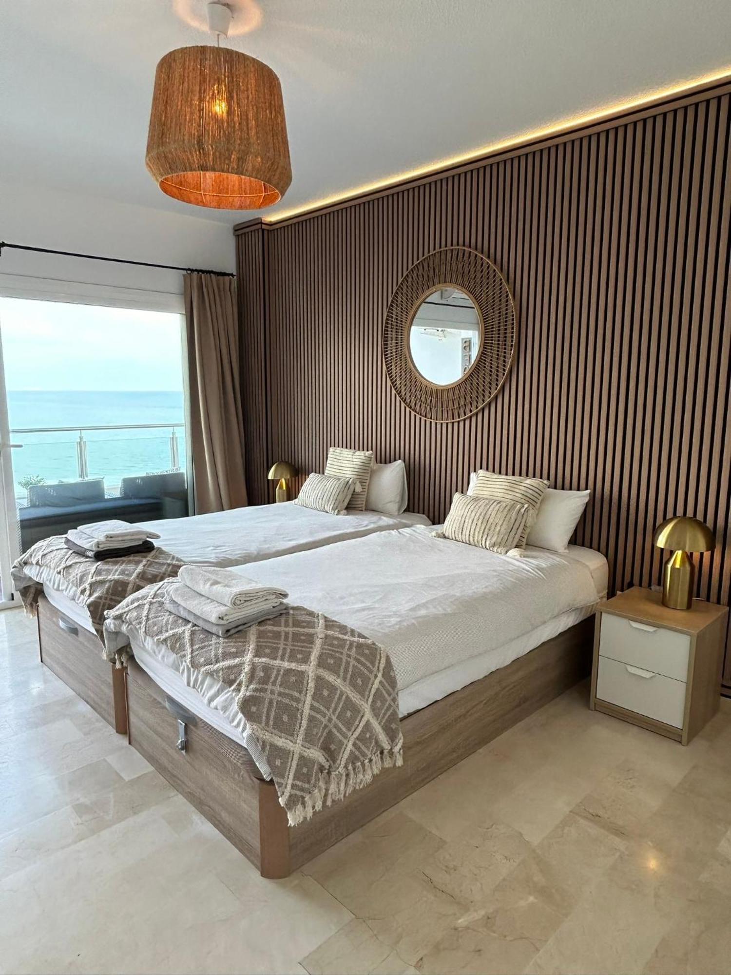 Amazing Frontline Sea Views Studio Apartment Castillo Del Vigia Торремолінос Екстер'єр фото