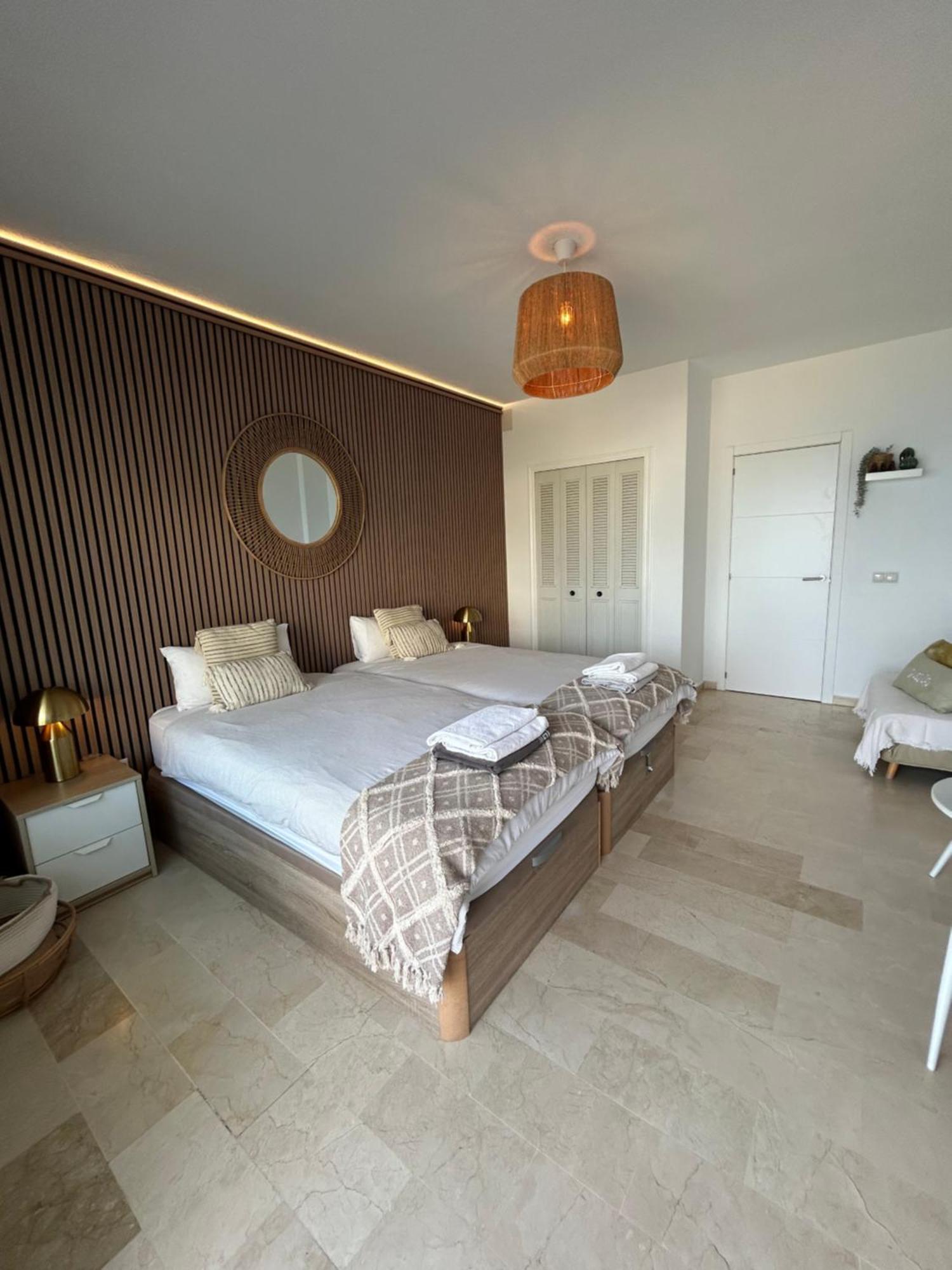 Amazing Frontline Sea Views Studio Apartment Castillo Del Vigia Торремолінос Екстер'єр фото